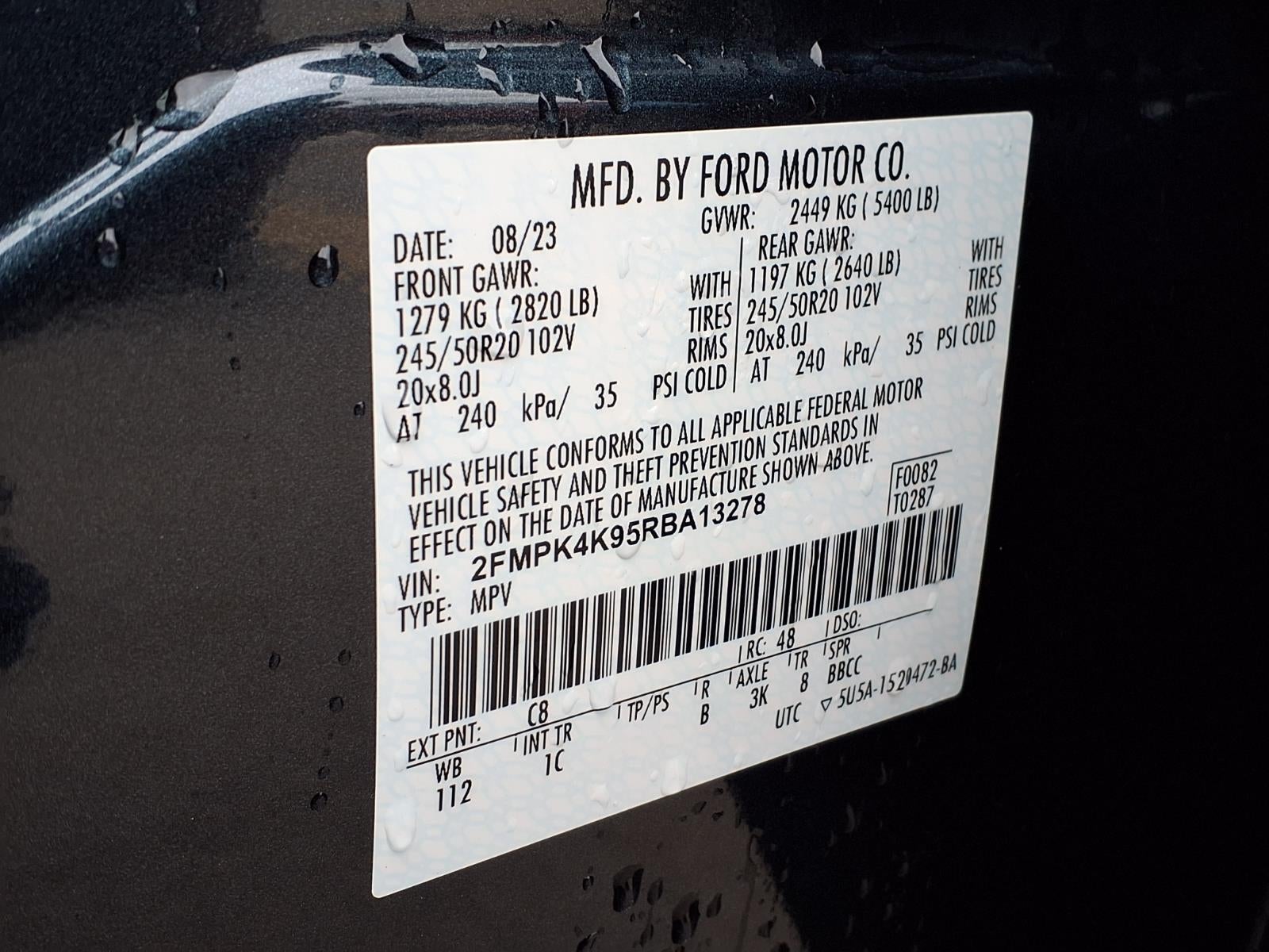2024 Ford Edge Titanium