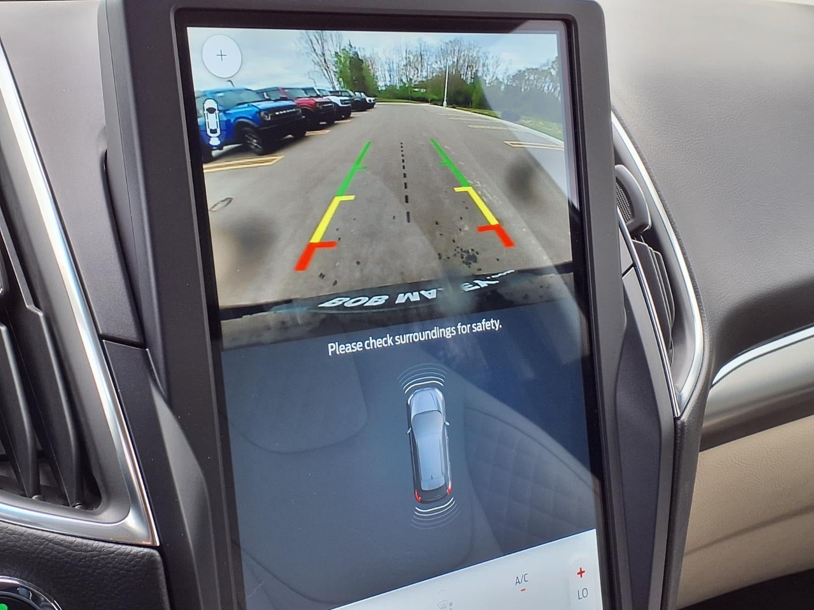 2024 Ford Edge Titanium