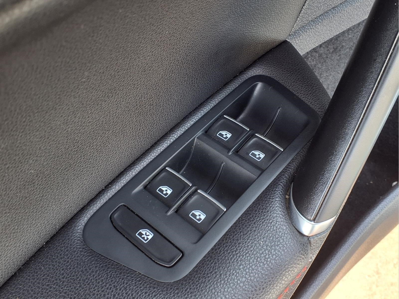 2017 Volkswagen Golf GTI SE