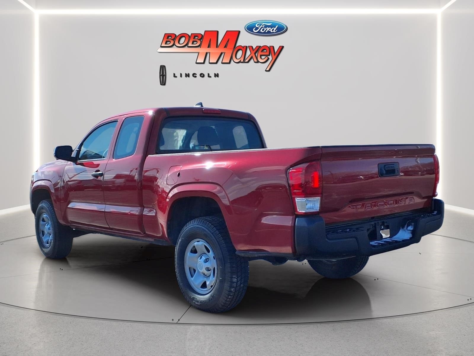 2017 Toyota Tacoma SR