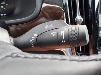 2019 Volvo S90 T6 Momentum