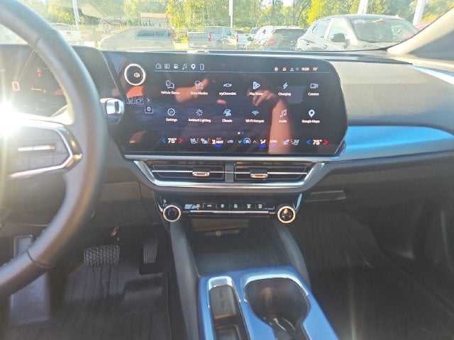 2024 Chevrolet Equinox EV LT