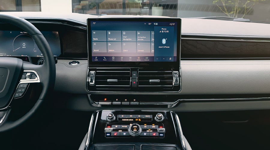 The front cabin of a 2022 Lincoln