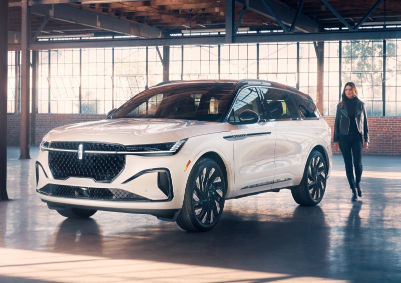 A person approaches a 2024 Lincoln Nautilus® SUV. | Bob Maxey Lincoln in Detroit MI