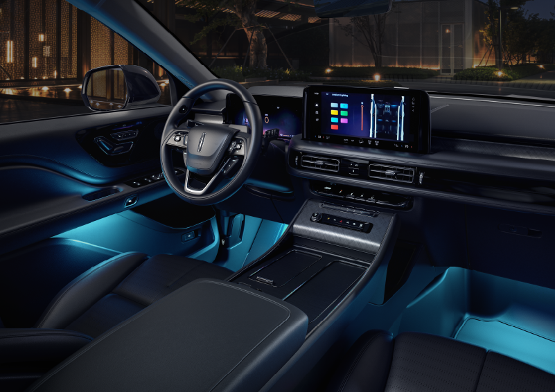Deep blue ambient lighting glows from various places within a 2025 Lincoln Aviator® SUV. | Bob Maxey Lincoln in Detroit MI