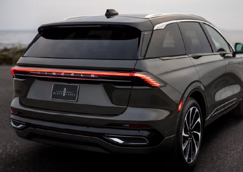 The rear of a 2026 Lincoln Black Label™ Nautilus® SUV displays full LED rear lighting. | Bob Maxey Lincoln in Detroit MI