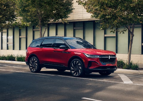 2026 Lincoln Nautilus® SUV with the available Jet Appearance Package and Hybrid transmission. | Bob Maxey Lincoln in Detroit MI