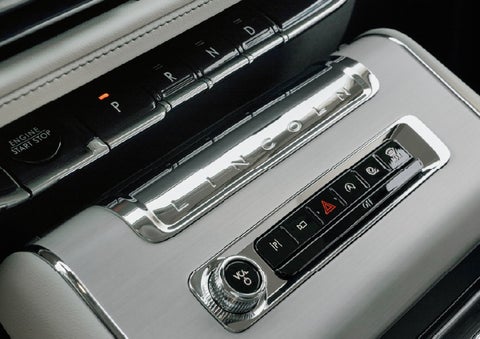The piano key gear selector of a 2027 Lincoln Aviator® Back Label™ SUV. | Bob Maxey Lincoln in Detroit MI